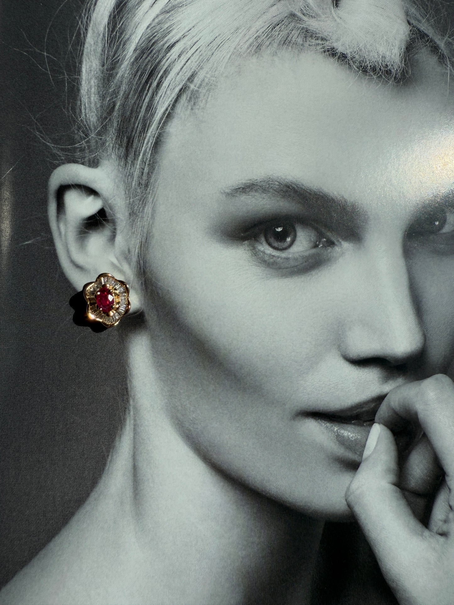 Les boucles d'oreilles Ballerine Rubis Rouge