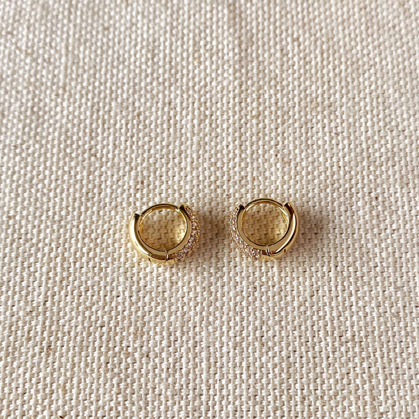 Mini créoles or rempli 18 carats avec zircones cubiques