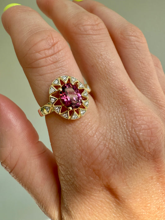 The 10k Sunburst Garnet Ring