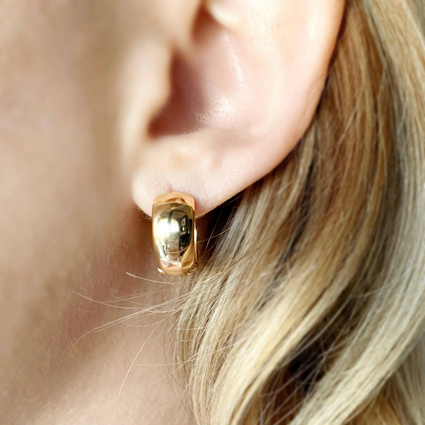 Boucles d'oreilles créoles épaisses en or 18 carats laminé