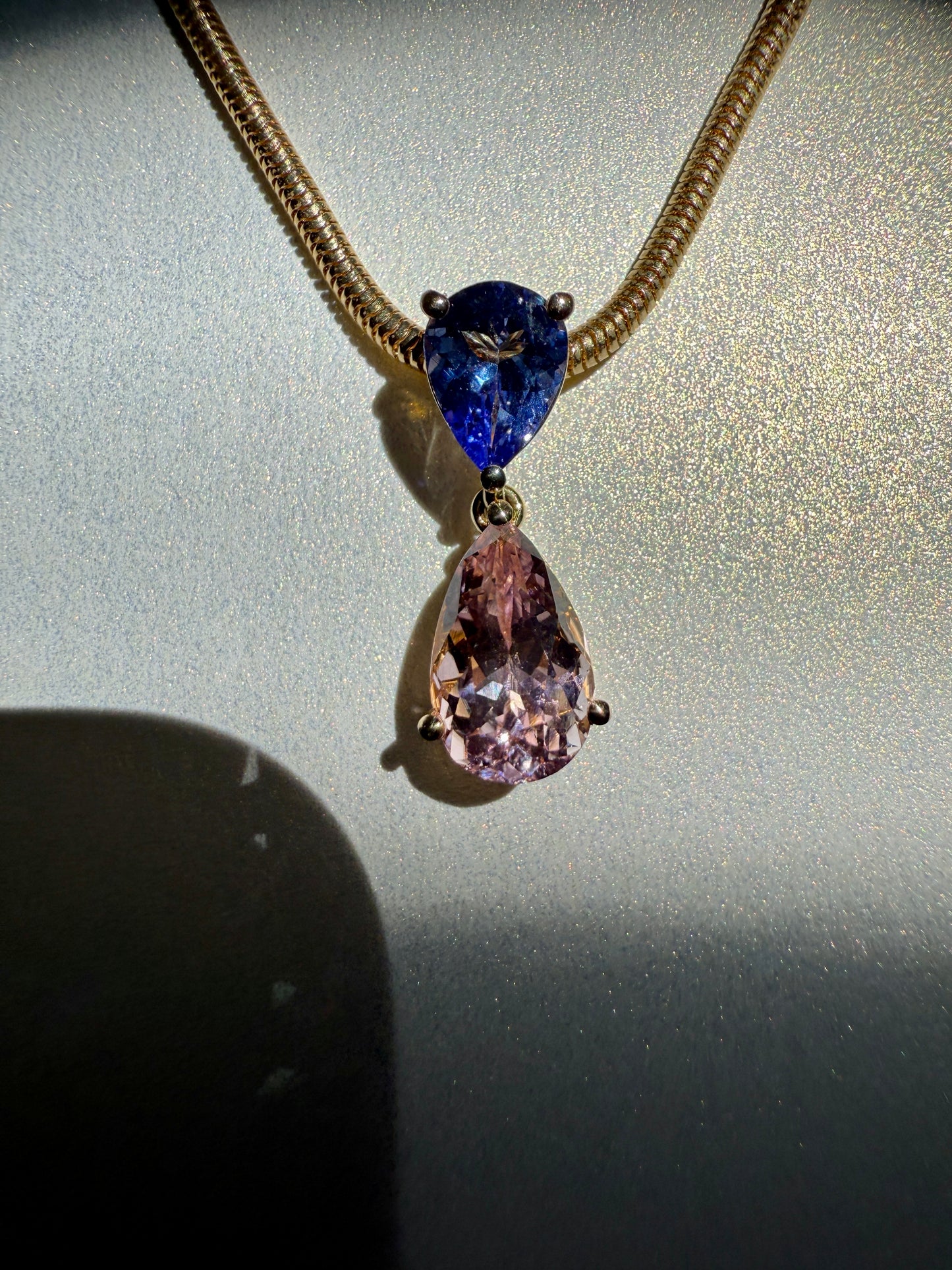 Le Pendentif Double Poires - par Gem du Jour