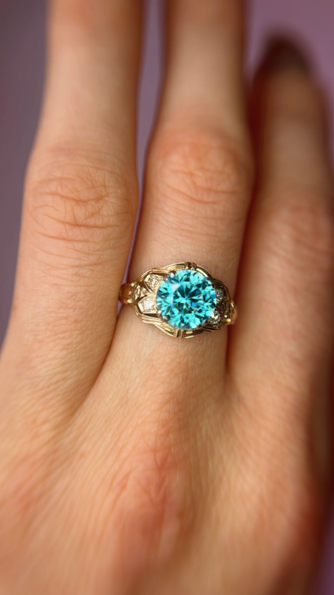 14k Vintage Blue Zircon & Diamond Ring