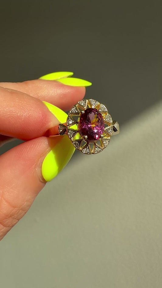 The 10k Sunburst Garnet Ring